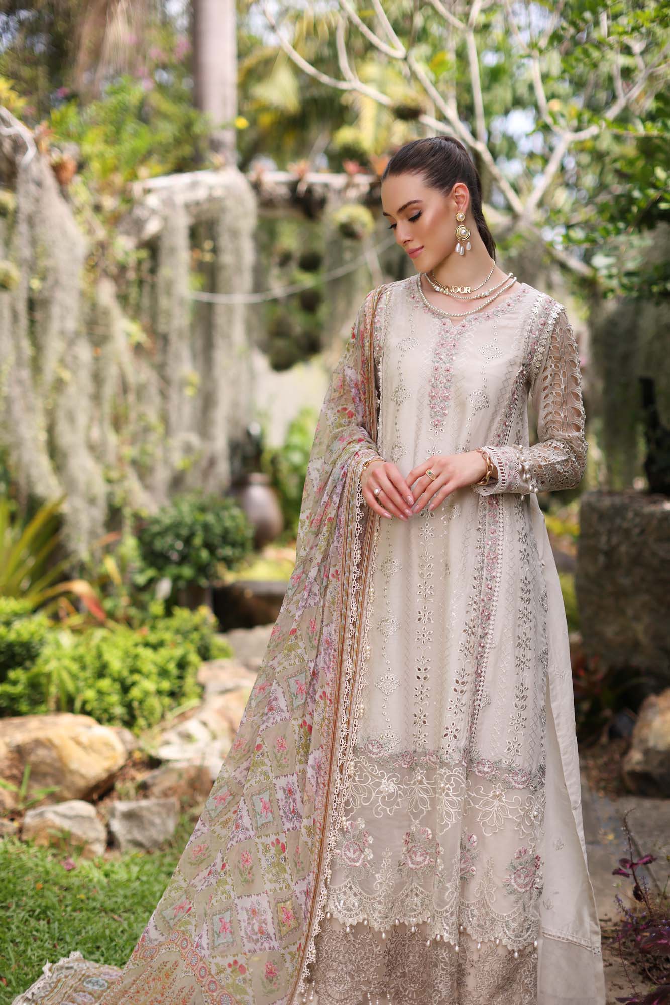 Noor by Saadia Asad | Luxe Chikankari 25 | D8-B