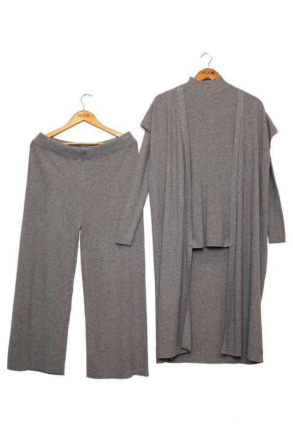 D25 - Grey