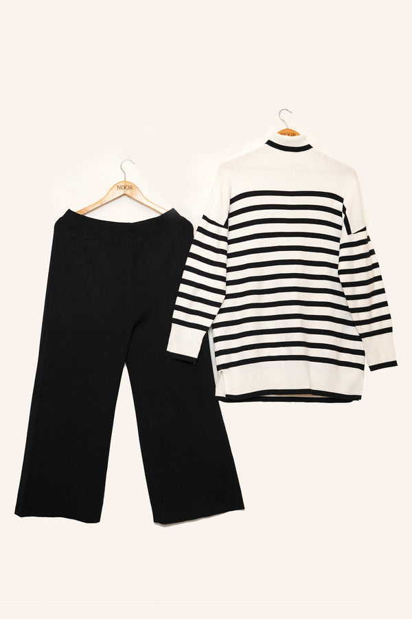 D9 - Black/White