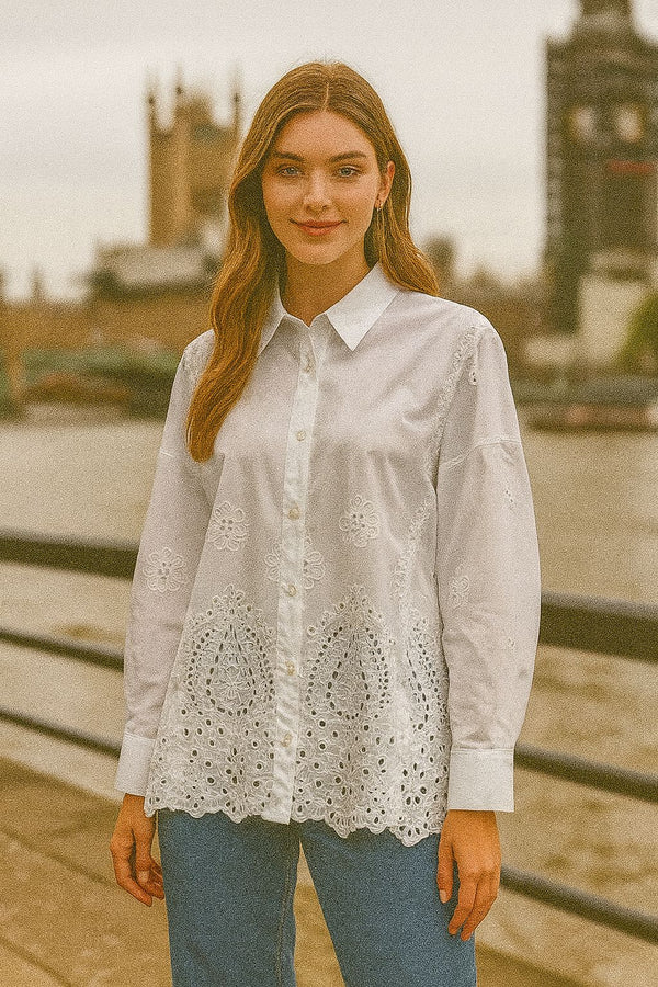 D4 - White